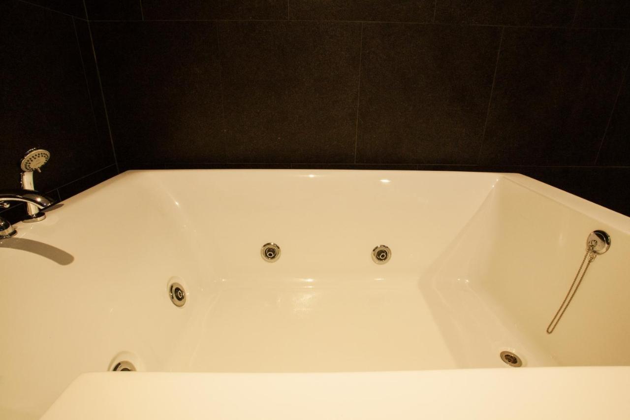 Suwon Reve Hotel מראה חיצוני תמונה